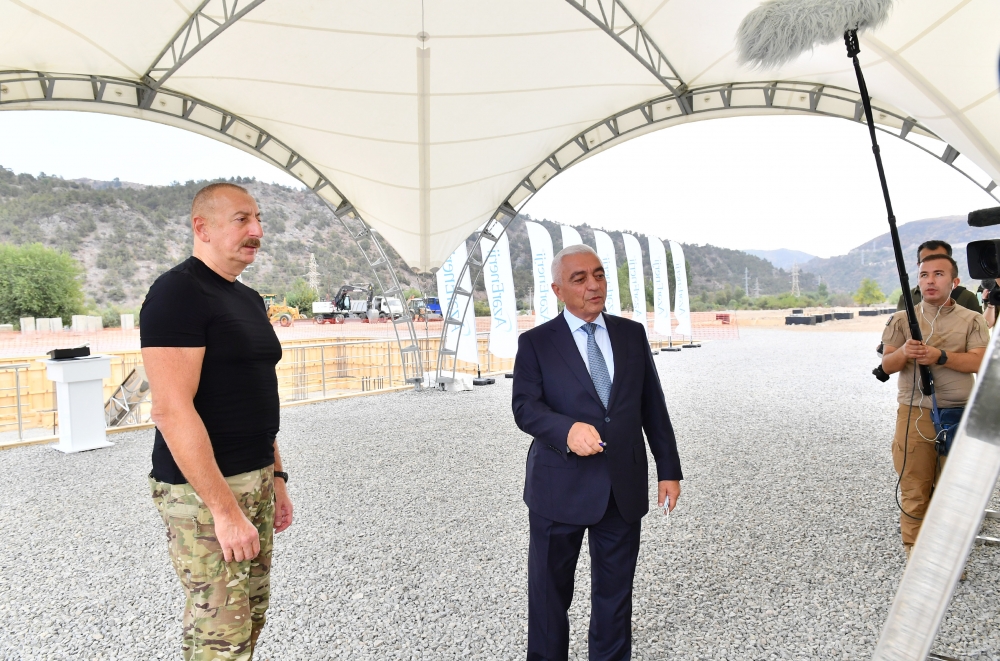 “Laçın” Qovşaq Yarımstansiyasının təməli qoyulub Prezident İlham Əliyev tədbirdə iştirak edib