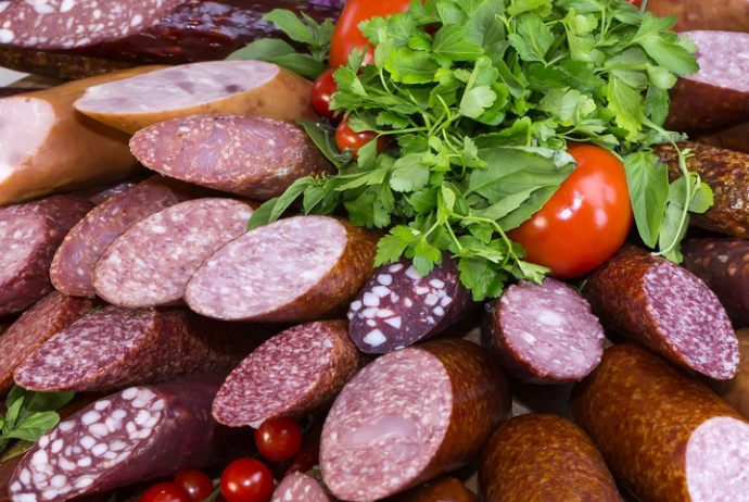2 kolbasa şirkətinin QEYDİYYATI LƏĞV EDİLİB -SİYAHI